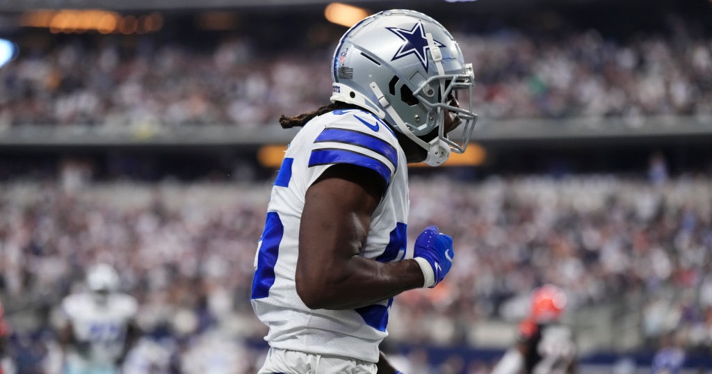 Noah Brown of the Dallas Cowboys makes a catch for a touchdown News  Photo - Getty Images