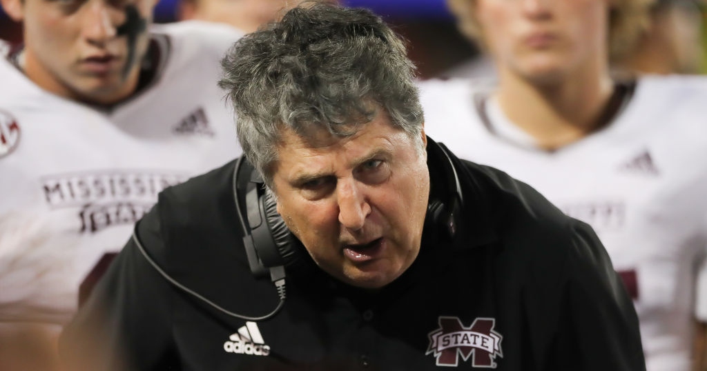 Mike Leach jokes about his defense after first-half shut-out against Texas A&M