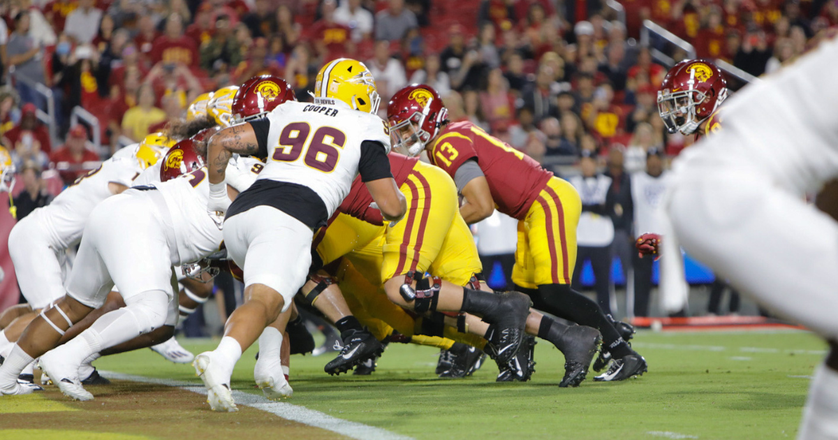 Oregon State Beavers vs Arizona State Sun Devils football sneak