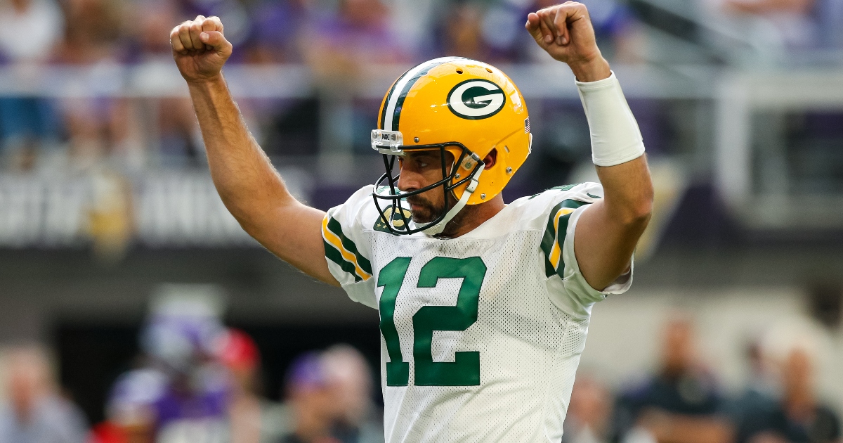 Aaron Rodgers leads Green Bay Packers to laughably easy win over