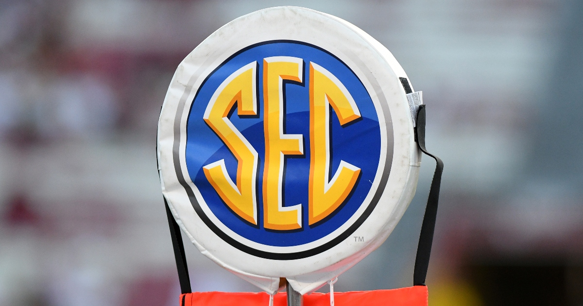 Predicting the 2022 SEC on CBS broadcast TV schedule: Georgia vs.  Florida, Auburn at Alabama 