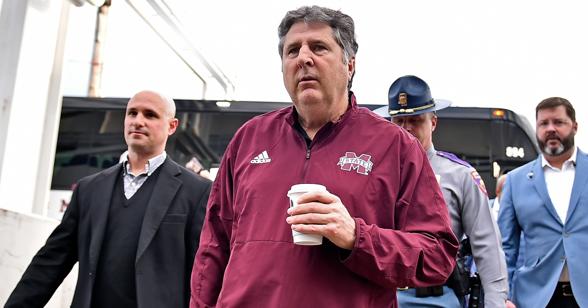 5-at-10: Swanson's pricey future options, free college bowls picks contest,  Mike Leach reaction