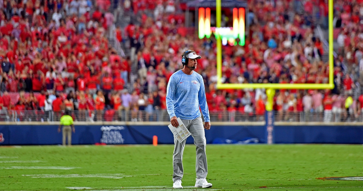 Lane Kiffin thanks crowd for Week 5 effort, challenges them for Week 7