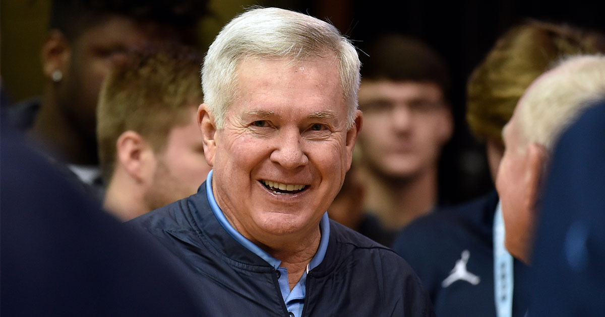 Mack Brown jokes about difference between coaches, weathermen