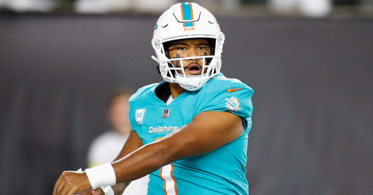 Dolphins QB Tua Tagovailoa diagnosed with concussion, ruled out Sunday