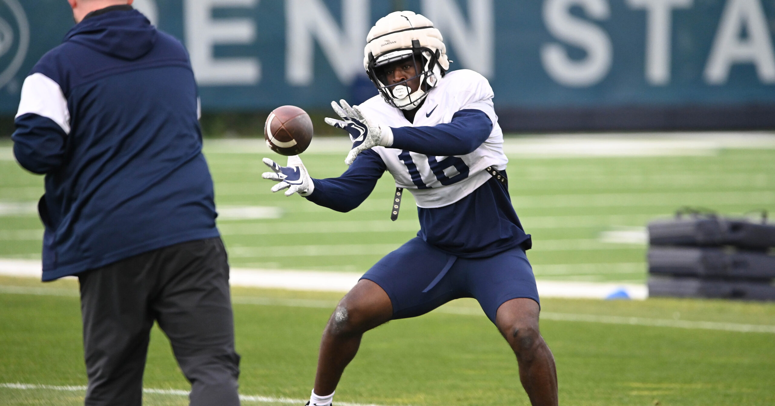 Penn State tight end Khalil Dinkins