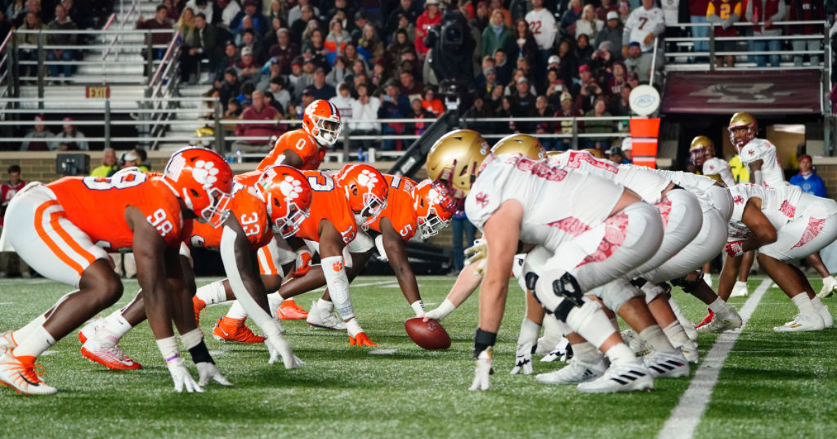 Clemson Football DL Etinosa Reuben Enters Transfer Portal