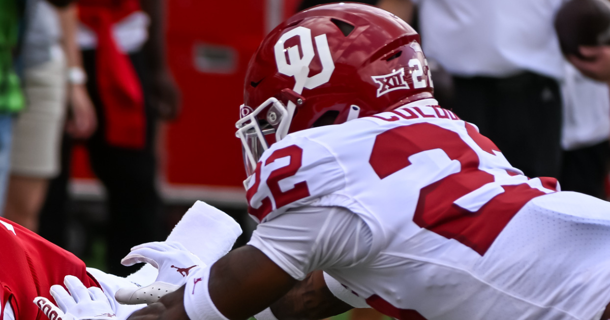 Oklahoma DB Tips Ball, Makes Incredible One-handed Interception Vs ...