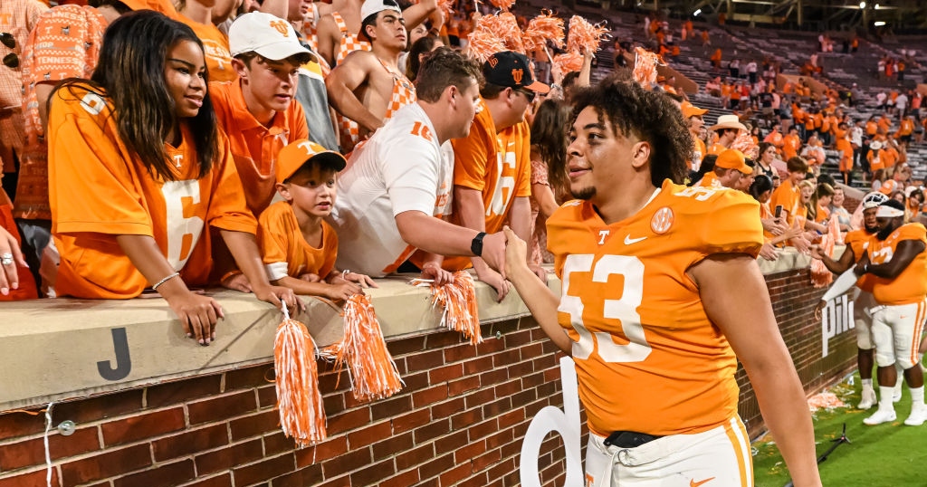 Tennessee player Jeramiah Crawford uses vomit as intimidation