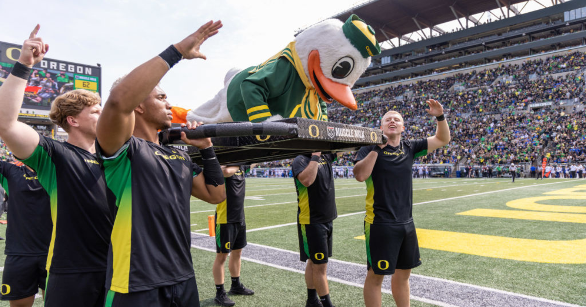 College Gameday heading to Eugene for Oregon's top-15 matchup with UCLA