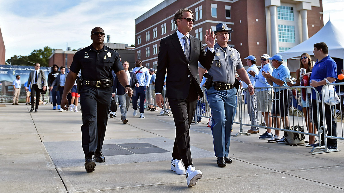 Lane Kiffin Inks New Contract At Ole Miss