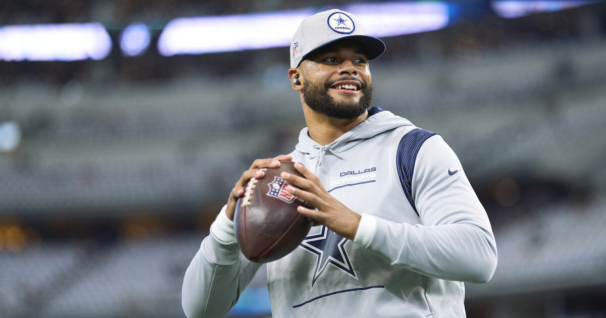 Jerry Jones talks future of QB Dak Prescott with Cowboys