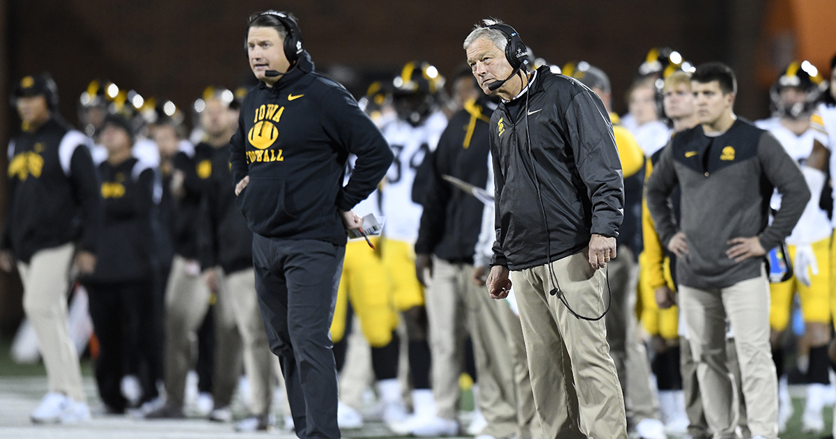 Kirk Ferentz gets into heated exchange with reporter over questions