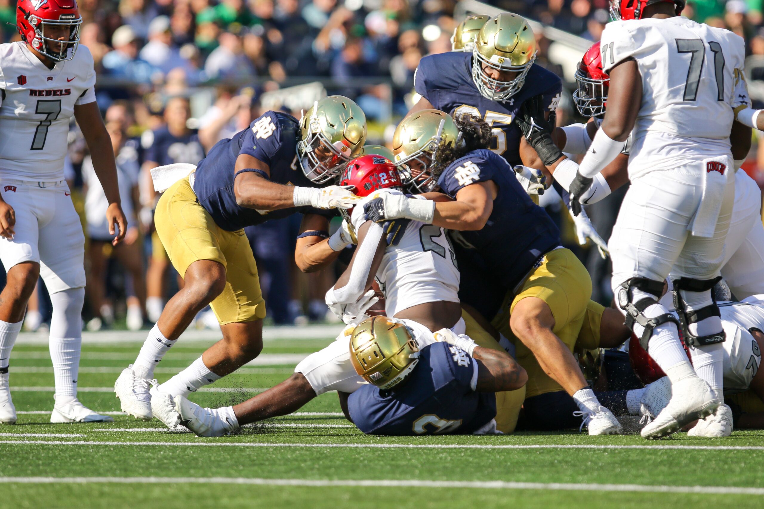 Game Balls Five Standouts For Notre Dame Football In Win Over Unlv