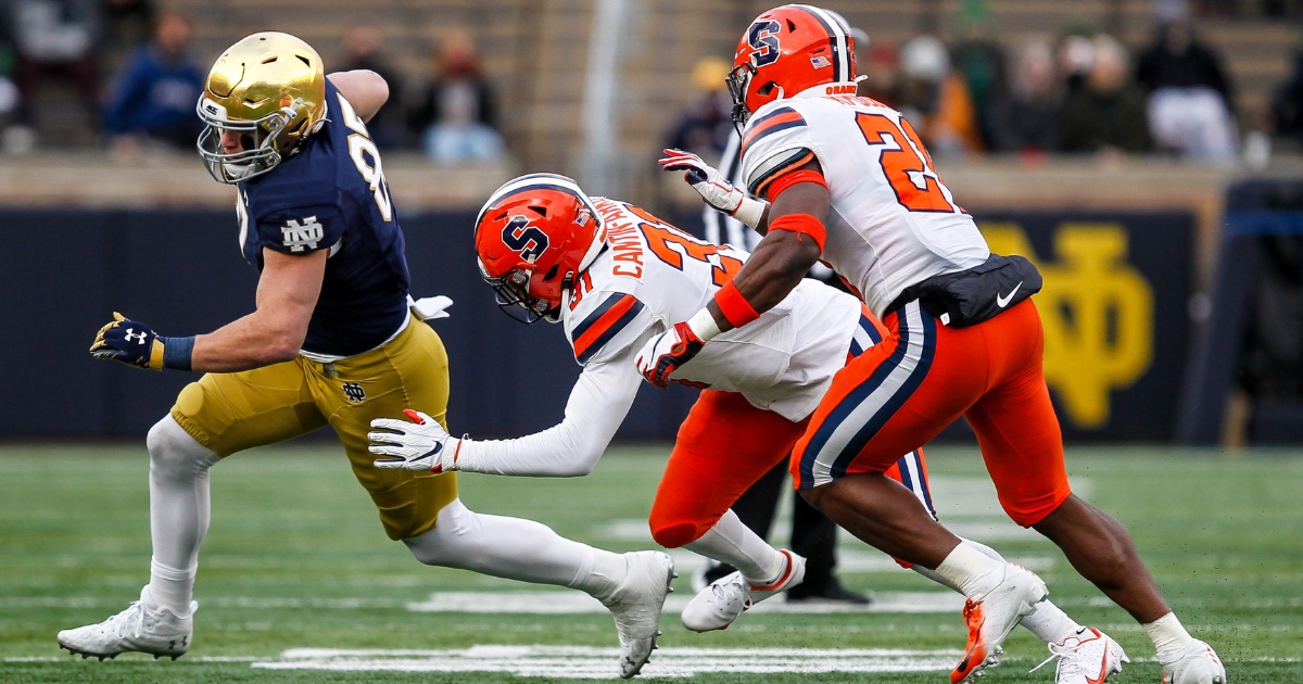 Notre Dame opens as slim favorite over No. 16 Syracuse