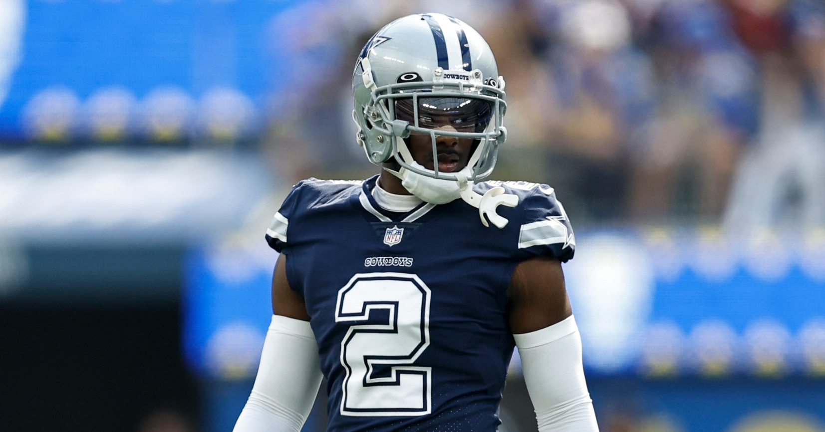 Dallas Cowboys CB Jourdan Lewis carted off field with foot injury
