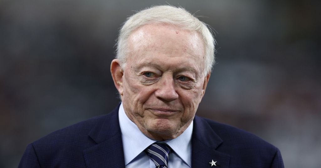 NFL Hall of Famer Has No Faith in Jerry Jones & Cowboys' New Defensive  Signing at Trade Deadline - EssentiallySports