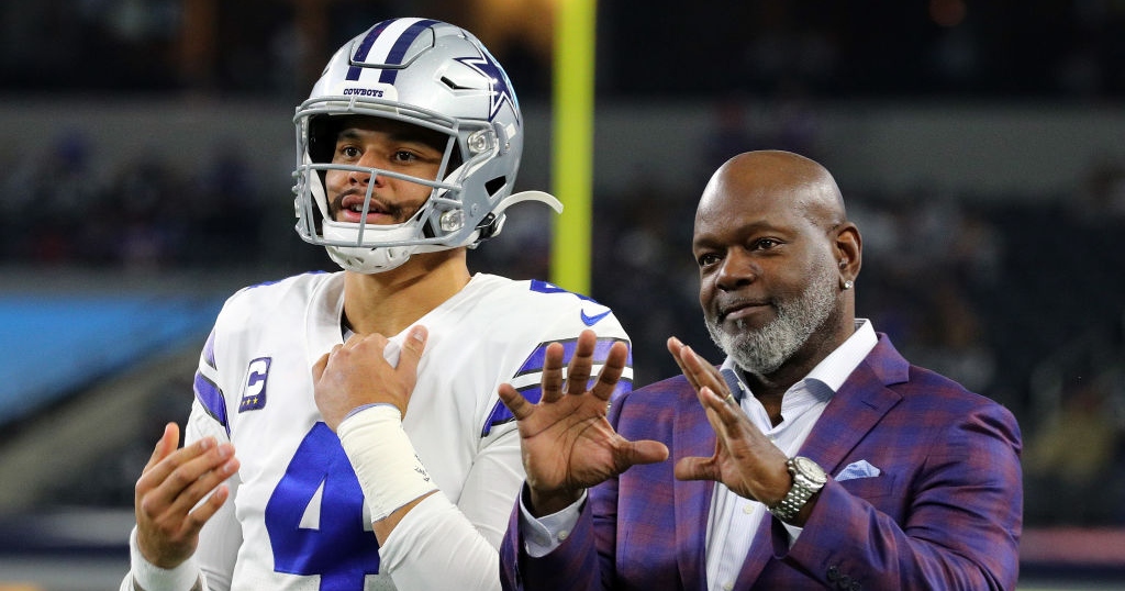 LOOK: Dak Prescott pays tribute to Emmitt Smith record during press  appearance - On3