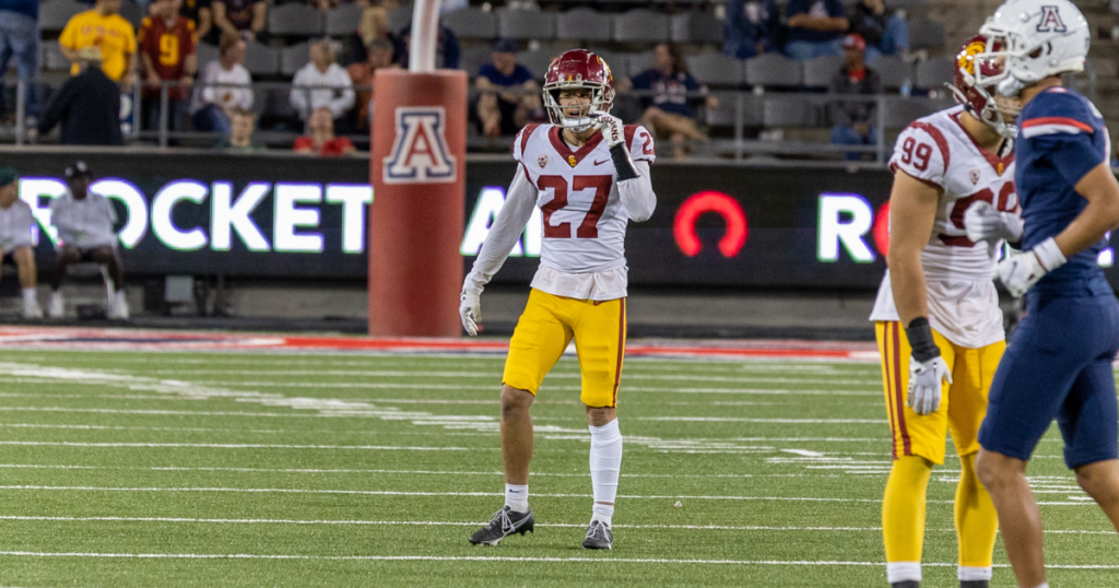 bryson-shaw-takes-accountability-for-uscs-defense-backs-alex-grinch