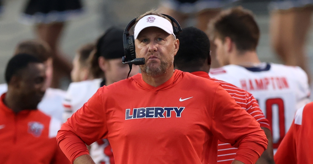 report-hugh-freeze-informs-liberty-he-s-in-conversations-for-open-auburn-job-on3