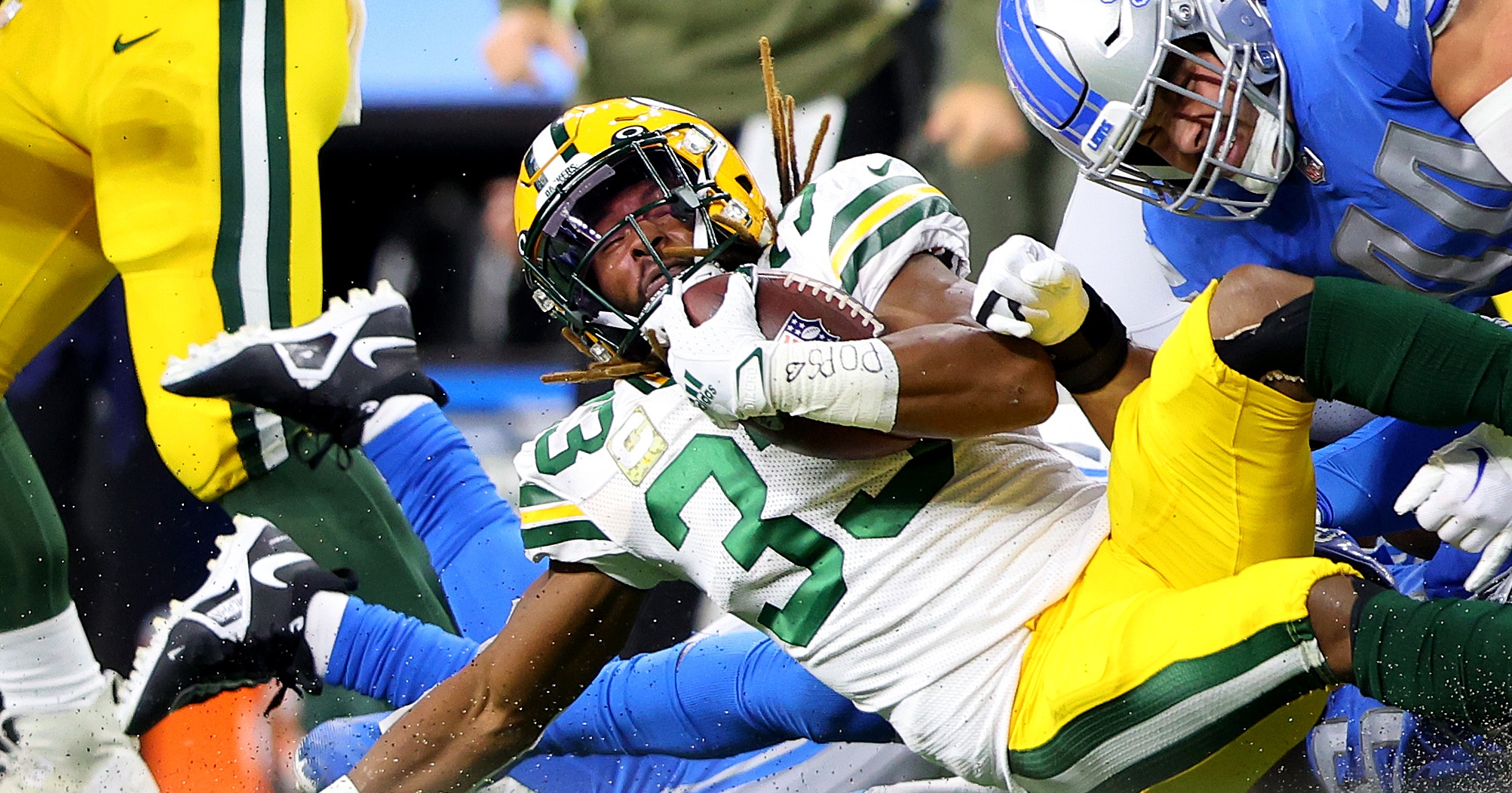 Green Bay Packers WR Romeo Doubs carted to locker room