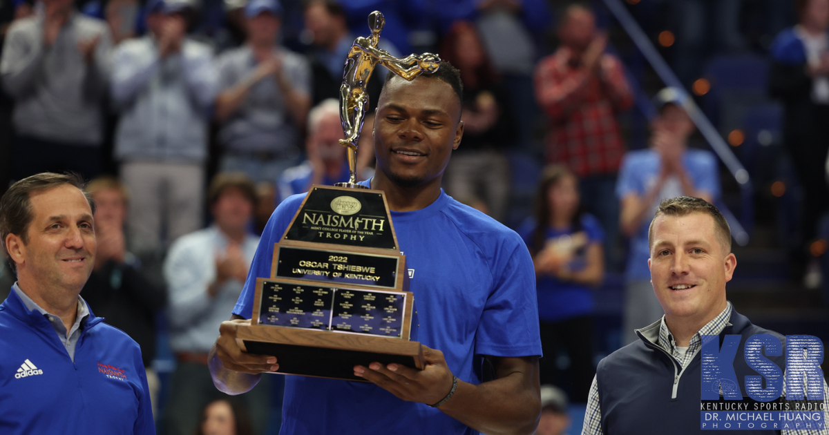 WATCH: Oscar Tshiebwe Honored In Pregame Ceremony - On3