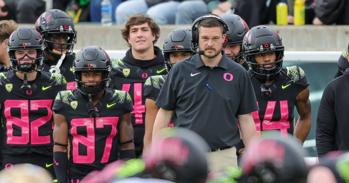 Oregon Ducks fall just outside top four in latest College Football