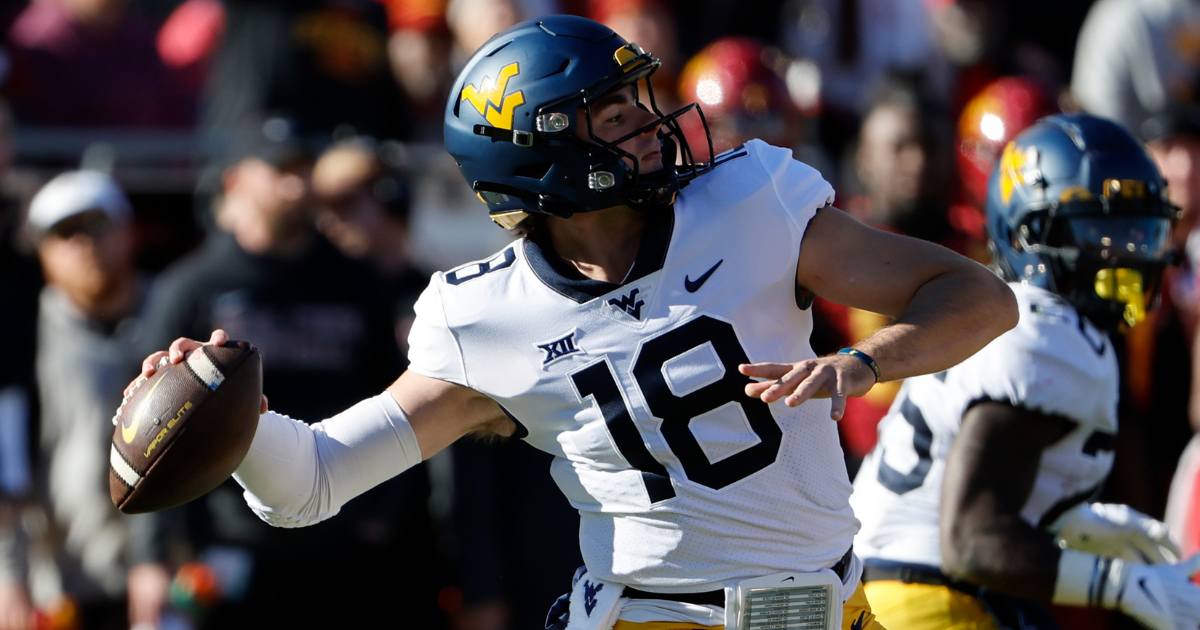 West Virginia benches JT Daniels for Garrett Greene during Oklahoma