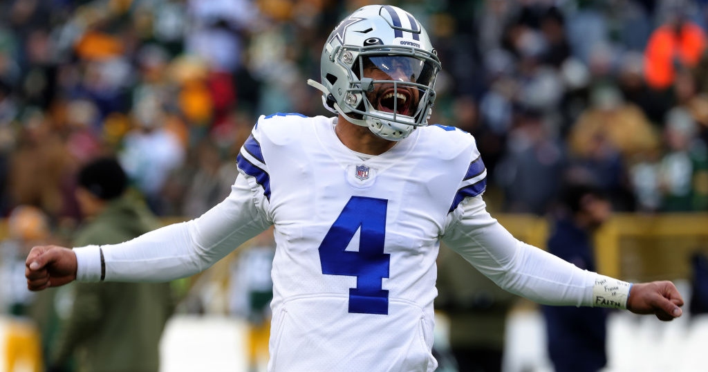 Dak Prescott passes Roger Staubach for third alltime in Dallas Cowboys