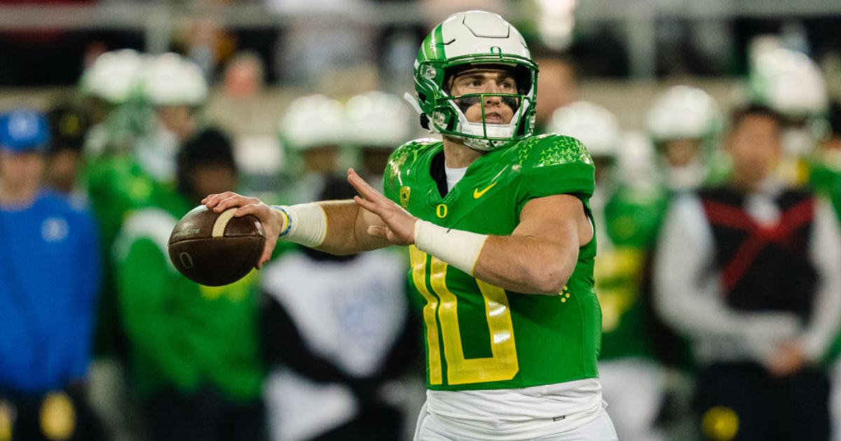 Defense stands tall as No. 12 Oregon delivers gritty win over No. 10 Utah