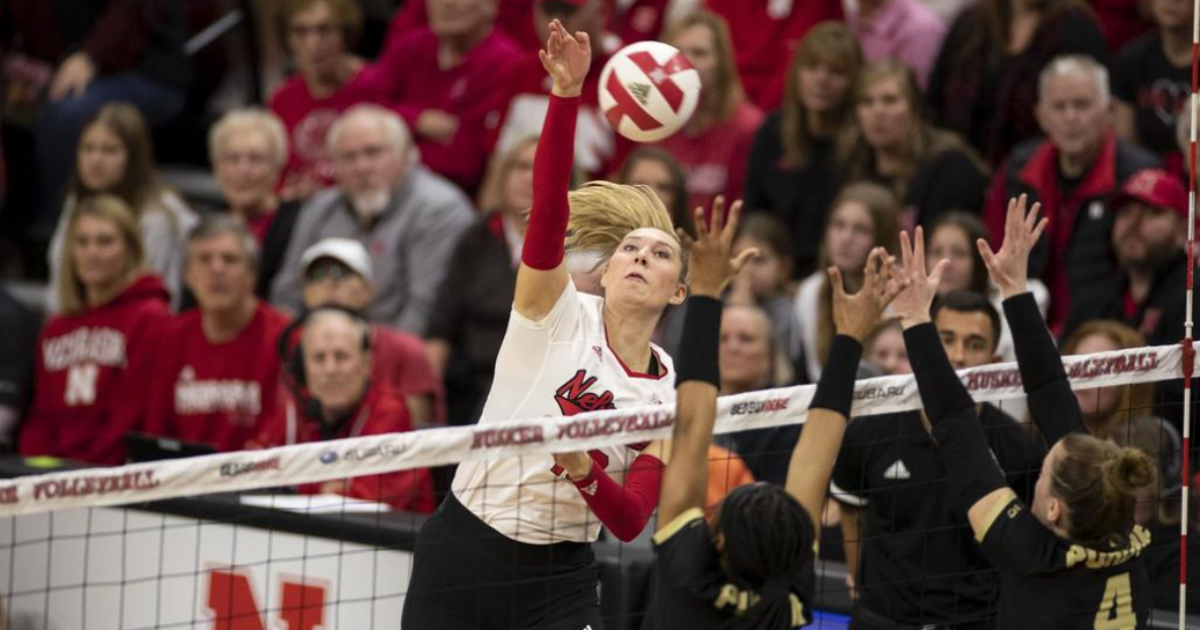 Nebraska Volleyball Moves Up To No. 5 In AVCA Coaches Poll