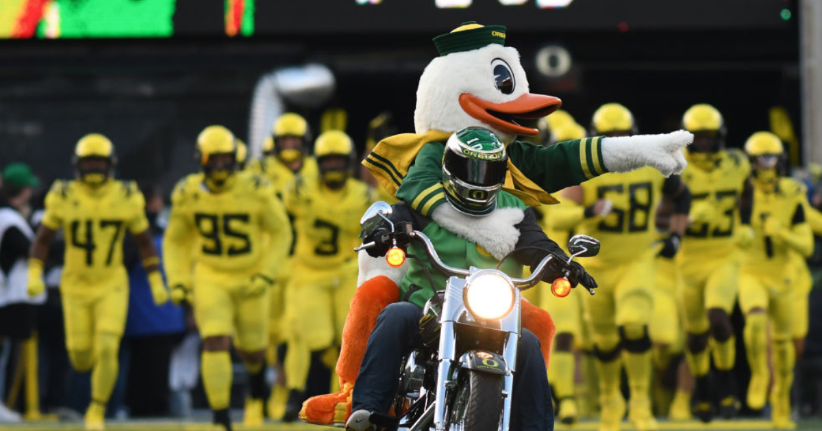 Oregon Ducks Climb Back Inside Top 10 Of College Football Playoff ...