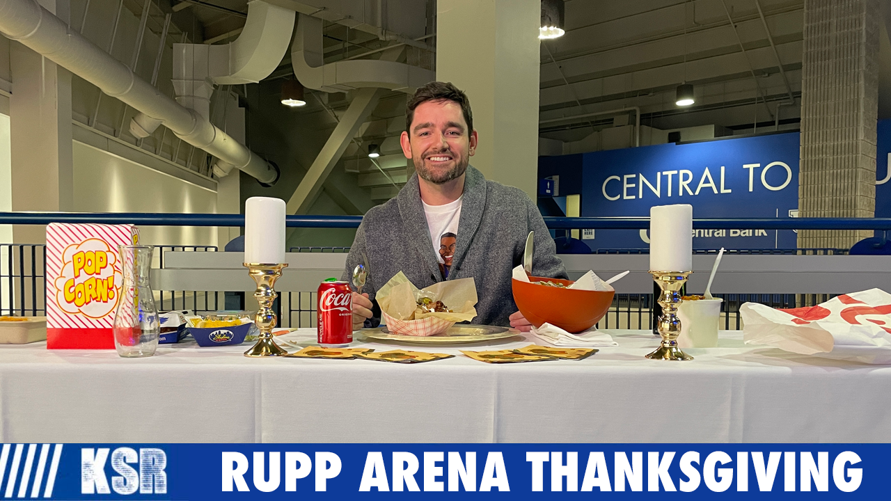 Kentucky Basketball Thanksgiving: Eating every food item at Rupp Arena