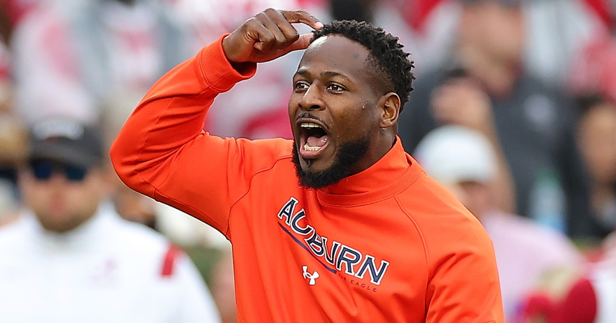 Auburn coaches waiting on bowl chances, head coaching hire