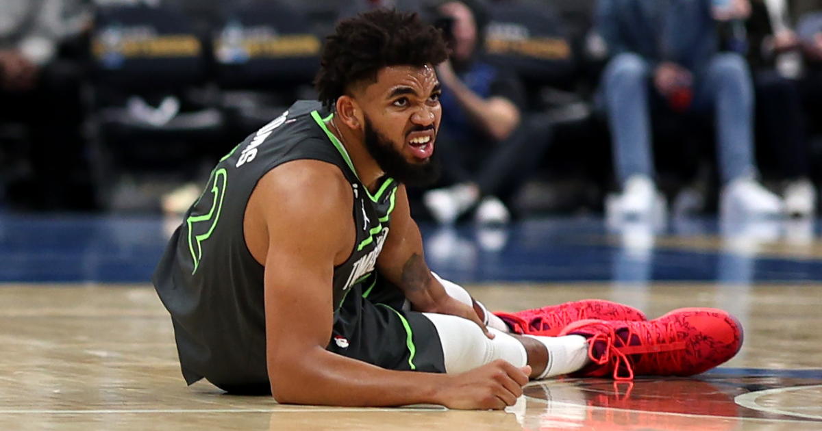 BBNBA Devin Booker Drops 44 in Win, KAT Suffers Right Calf Strain