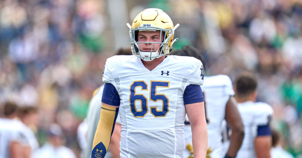 Notre Dame long snapper Michael Vinson to return for sixth season