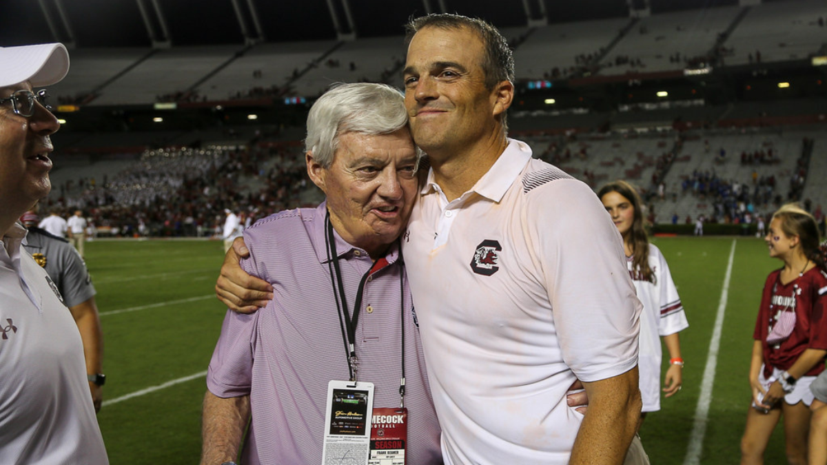 Frank Beamer wears South Carolina gear before matchup between Virginia Tech, Shane Beamer