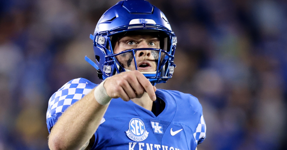 Kentucky quarterback Will Levis looks to sideline for play