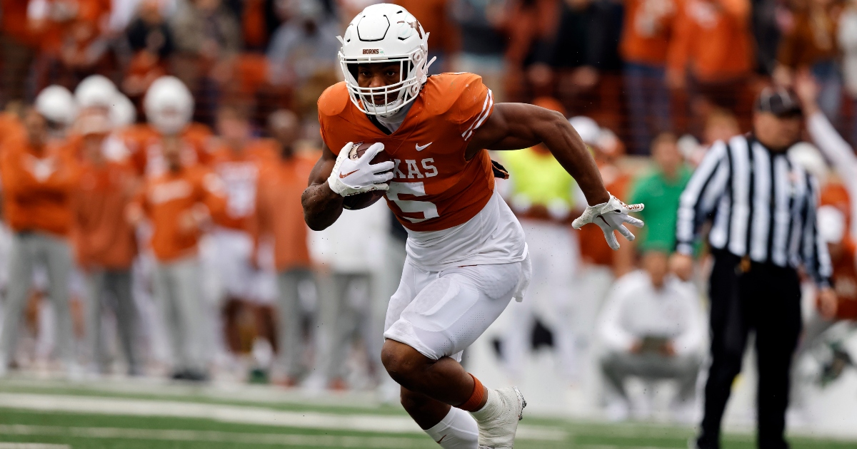 Bohls: Texas' Bijan Robinson looks ready for a big, big season