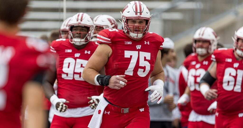 wisconsin-ol-joe-tippmann-declares-for-2023-nfl-draft