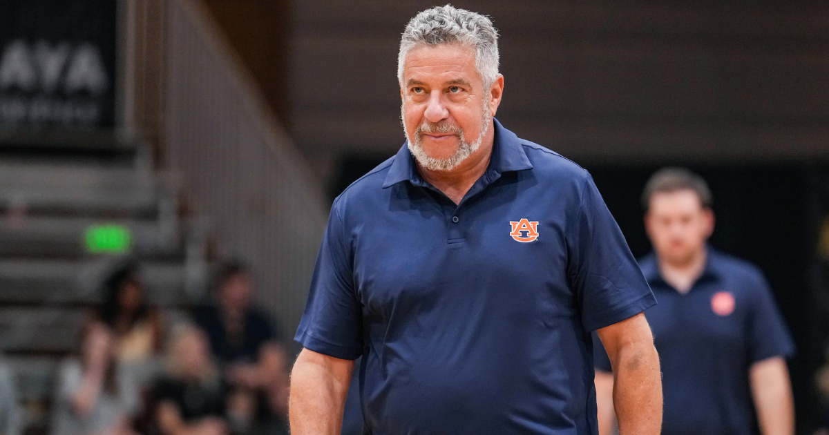 Bruce Pearl sees positive development, growth with the lineup