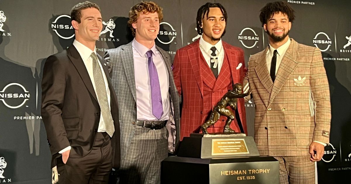 Stetson Heisman finalists share on best dressed honoree