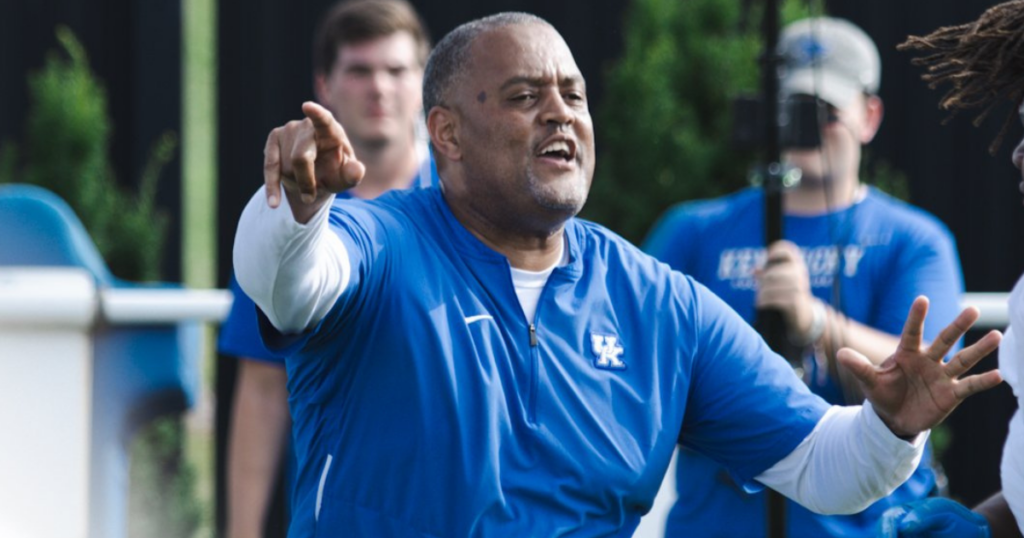 Kentucky football defensive line coach Anwar Stewart