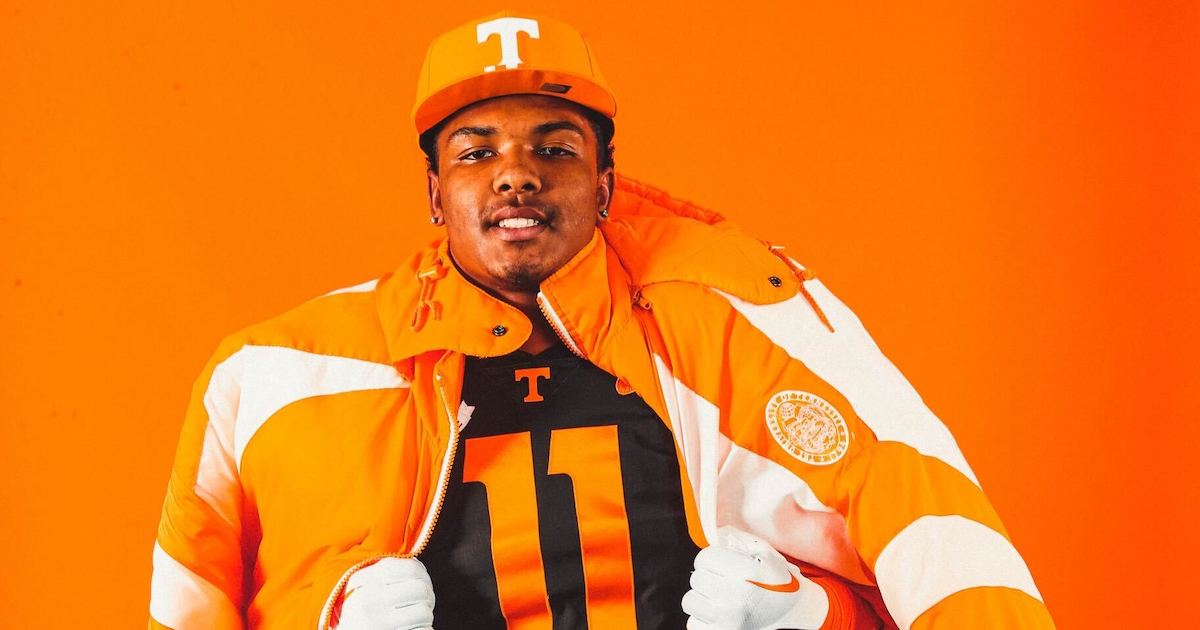 Arion Carter Star Lb Commits To Tennessee Volunteers