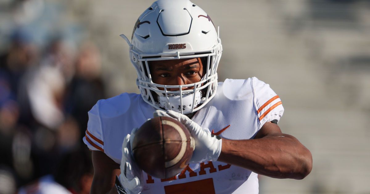 Longhorns Daily News: Texas' Bijan Robinson is a finalist for the