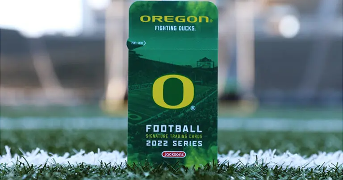 Oregon releases licensed football trading cards through NIL deals
