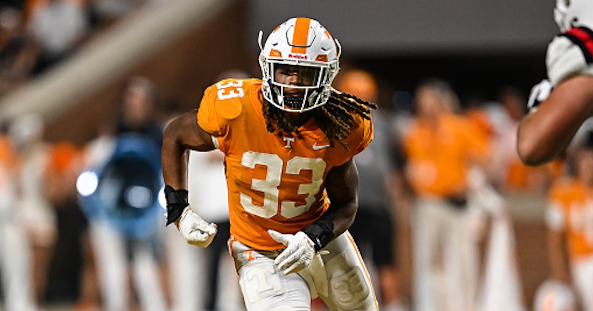 Tennessee Veteran Set to Skip Bowl Game, Declares for NFL Draft