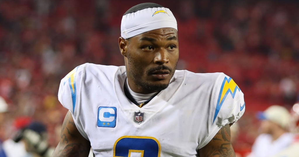 Chargers' Derwin James ejected from Colts game after brutal hit