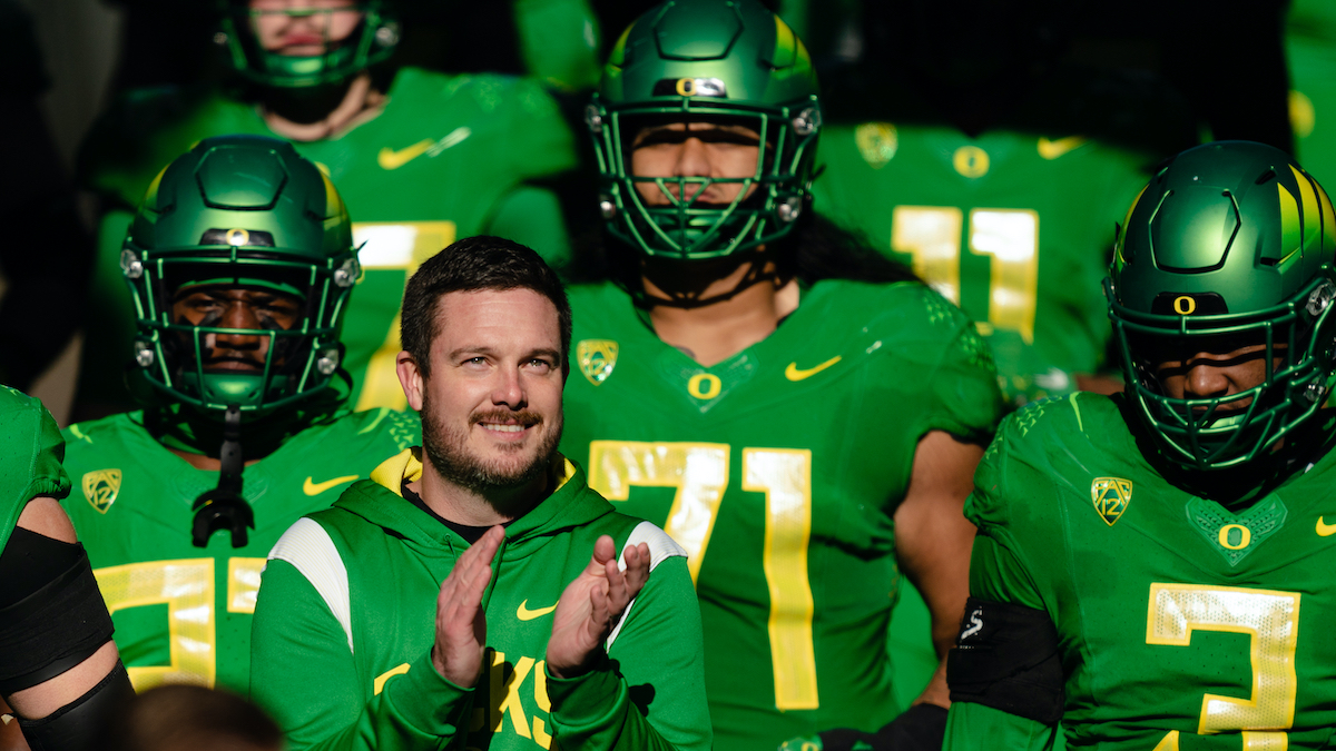 Oregon Football: Bo Nix describes weekly process of choosing uniforms