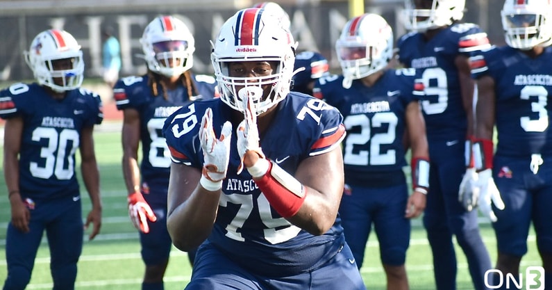 Football: Nate Kibble grows into Atascocita's next touted lineman